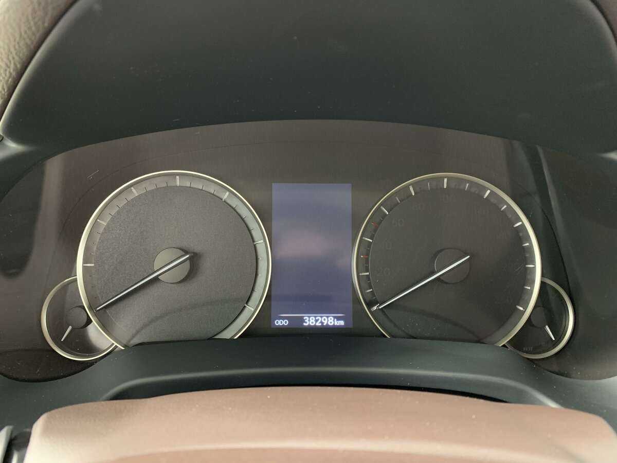 Lexus RX 300, 2020 Фото №10