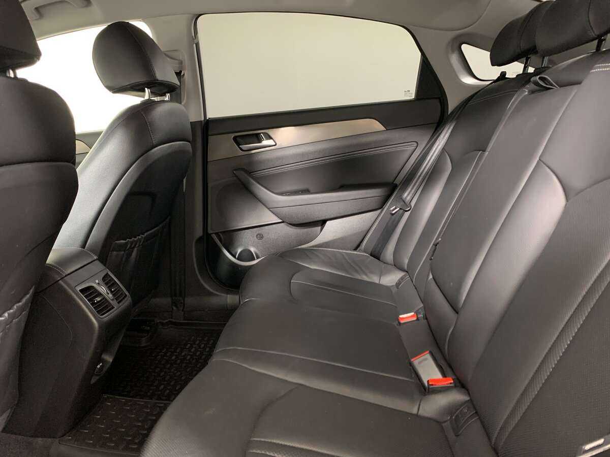 Hyundai Sonata, 2019 Фото №16
