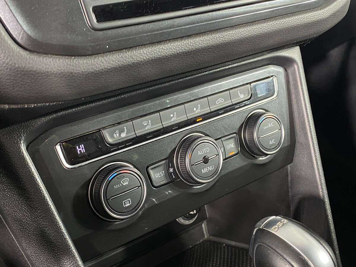 Volkswagen Tiguan, 2017 Фото №15