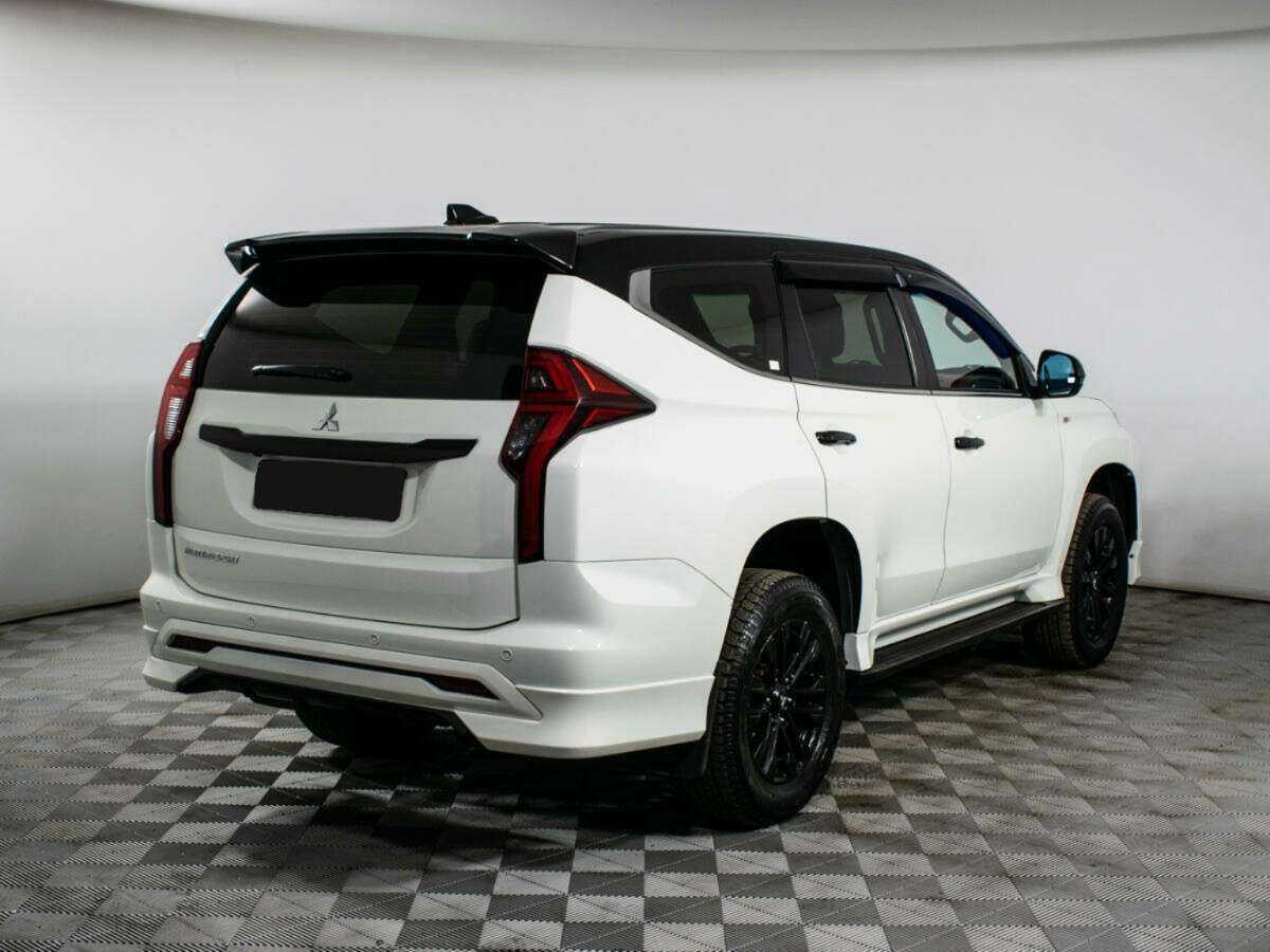 Mitsubishi Montero Sport, 2022 Фото №5