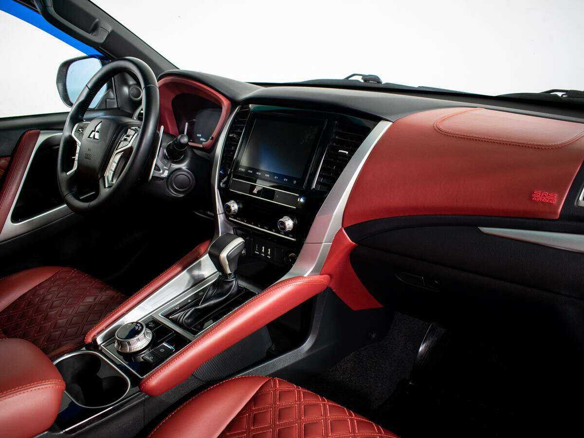 Mitsubishi Montero Sport, 2022 Фото №9