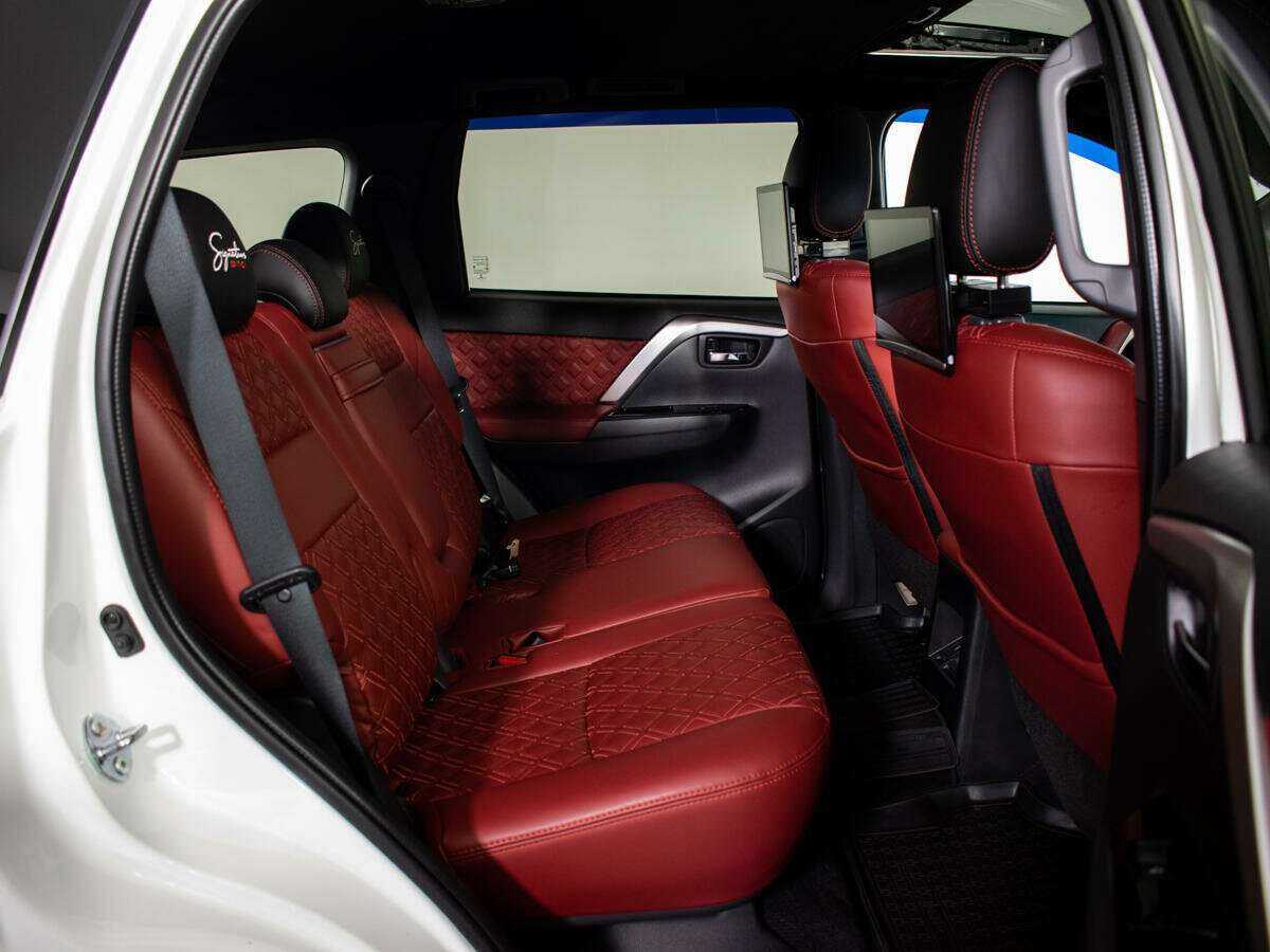 Mitsubishi Montero Sport, 2022 Фото №10