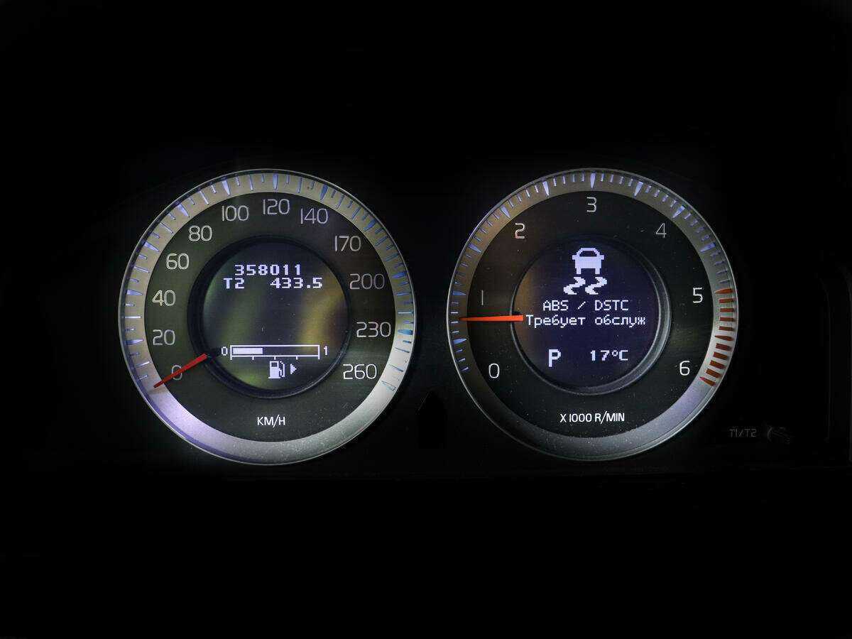 Volvo XC70, 2010 Фото №9