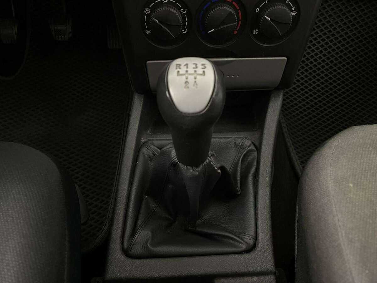 Lada (ВАЗ) Priora, 2011 Фото №11