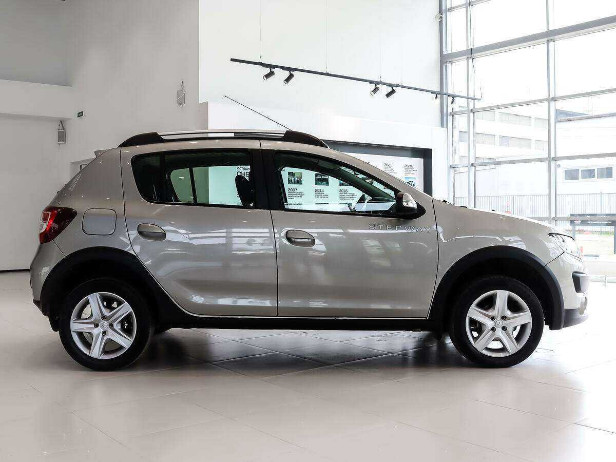 Renault Sandero Stepway, 2017 - 62 078 км. | Фото №8