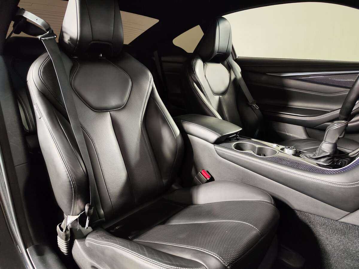 Infiniti Q60, 2017 Фото №12