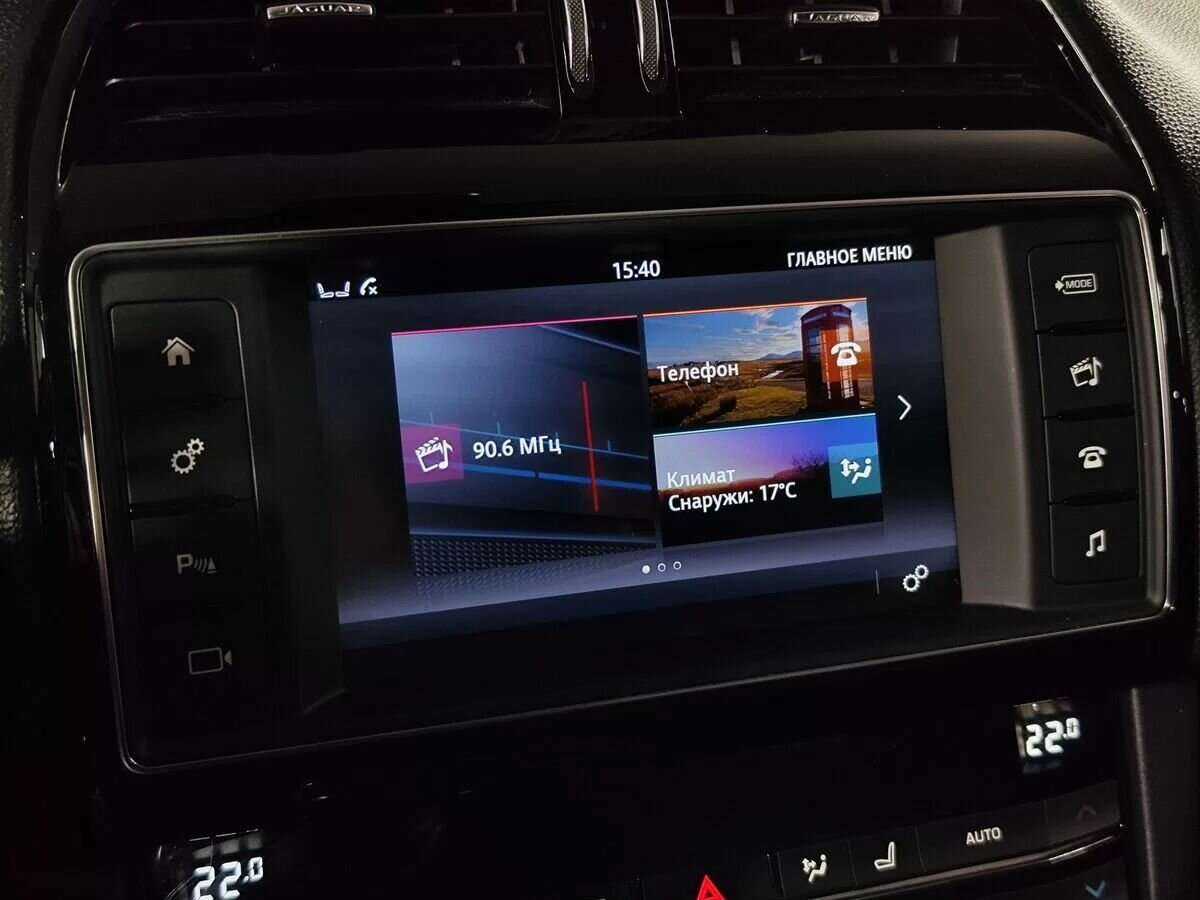 Jaguar F-Pace, 2017 Фото №12