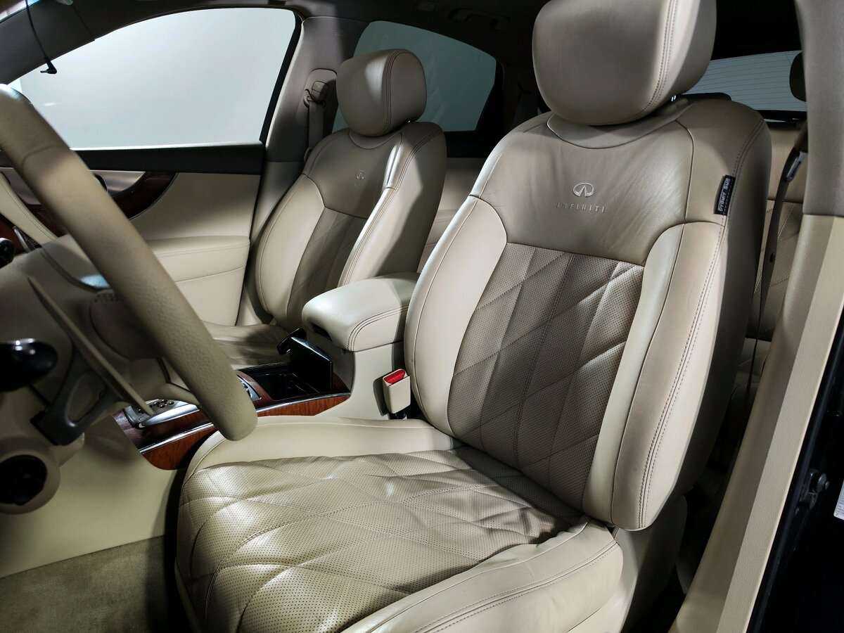 Infiniti FX37, 2010 Фото №11