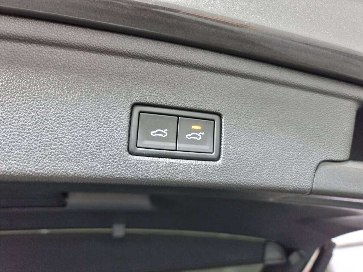 Volkswagen Touareg, 2020 - 81 299 км. | Фото №8