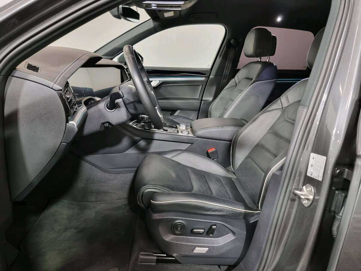 Volkswagen Touareg, 2020 Фото №9