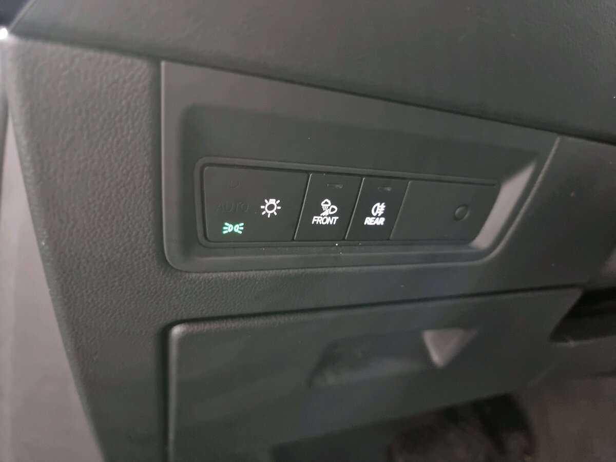 Volkswagen Touareg, 2020 Фото №12