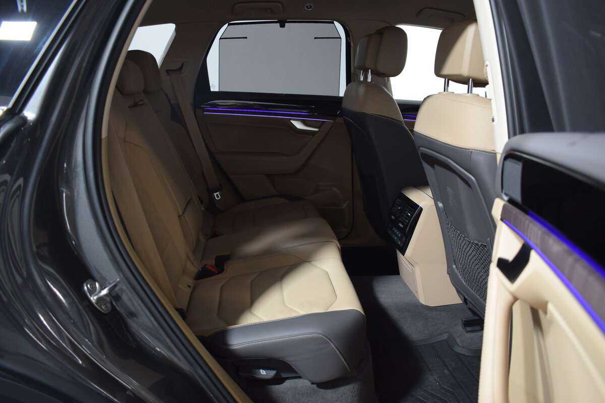 Volkswagen Touareg, 2022 Фото №24