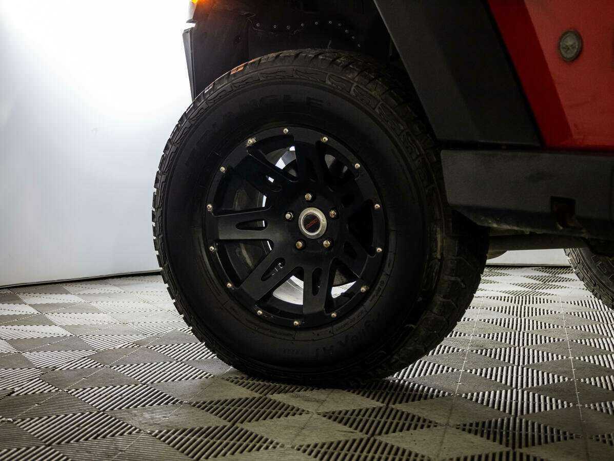 Jeep Wrangler, 2011 Фото №29