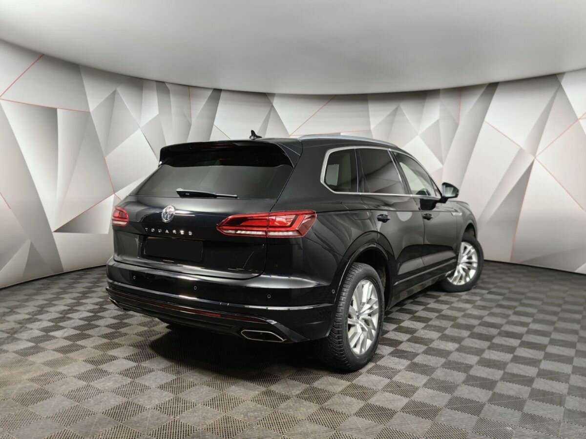 Volkswagen Touareg, 2018 - 139 797 км. | Фото №2