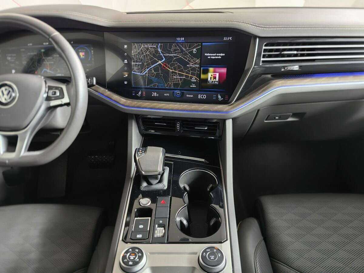 Volkswagen Touareg, 2018 Фото №11