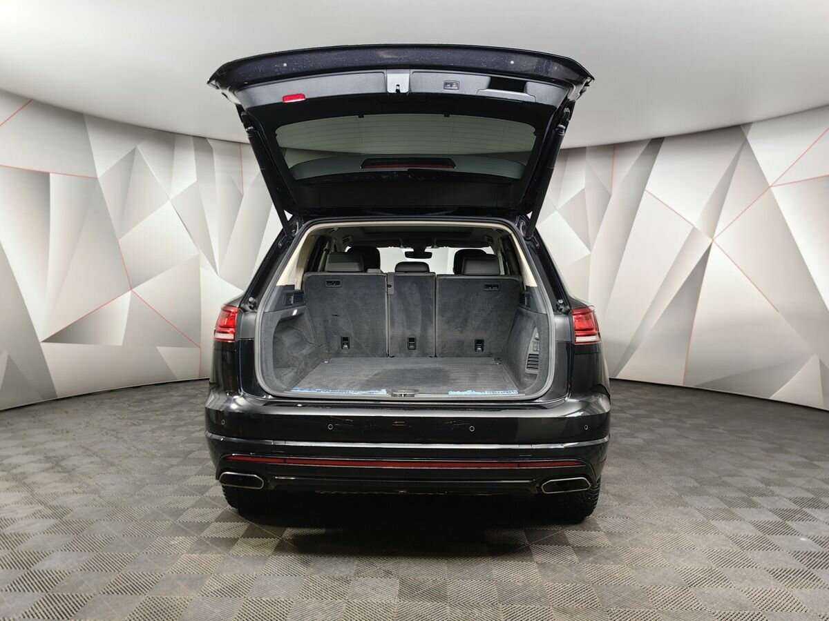Volkswagen Touareg, 2018 Фото №18
