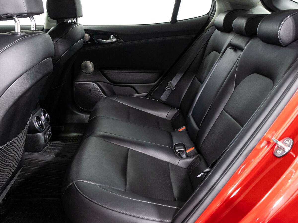 Kia Stinger, 2020 Фото №10