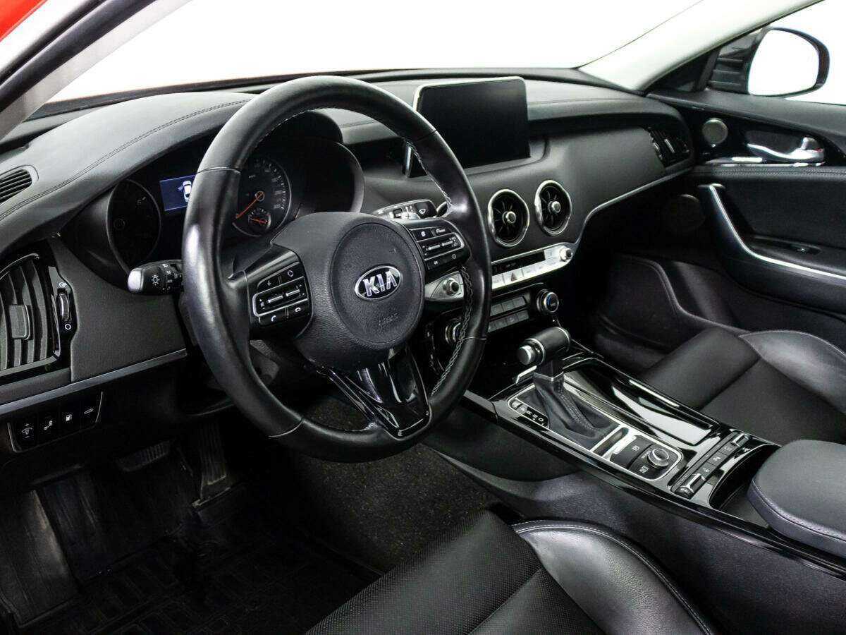 Kia Stinger, 2020 Фото №11