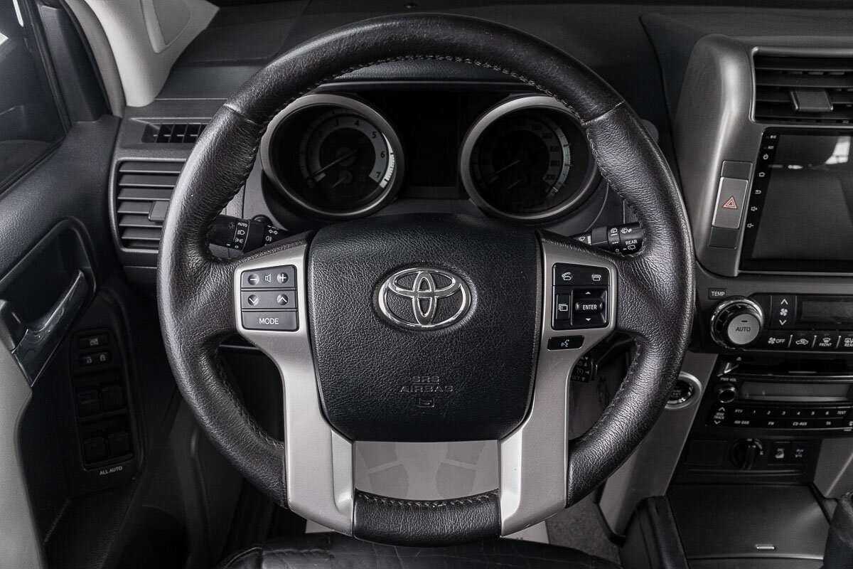 Toyota Land Cruiser Prado, 2010 Фото №11