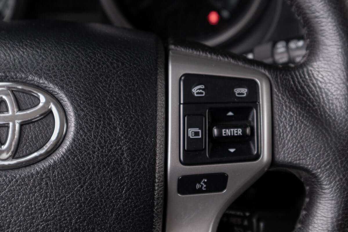 Toyota Land Cruiser Prado, 2010 Фото №12