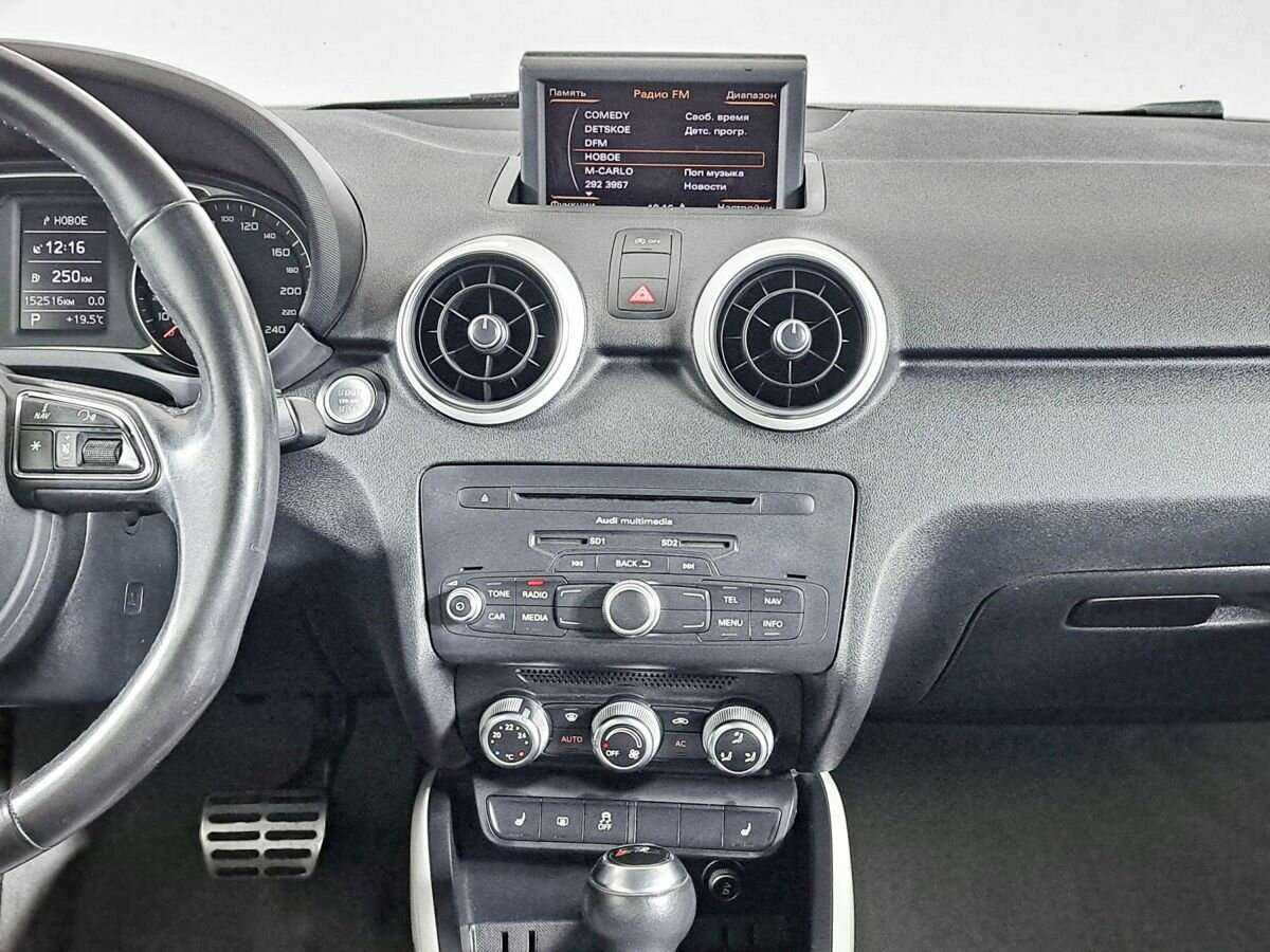 Audi A1, 2011 Фото №13