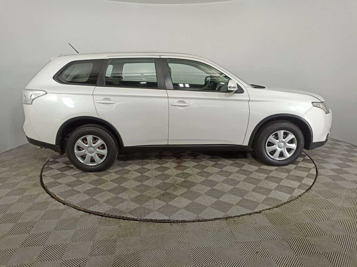 Mitsubishi Outlander, 2014 - 152 826 км. | Фото №4