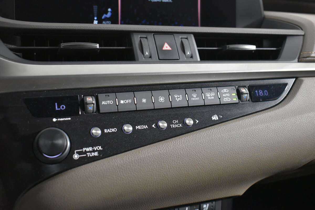 Lexus ES 250, 2018 Фото №17