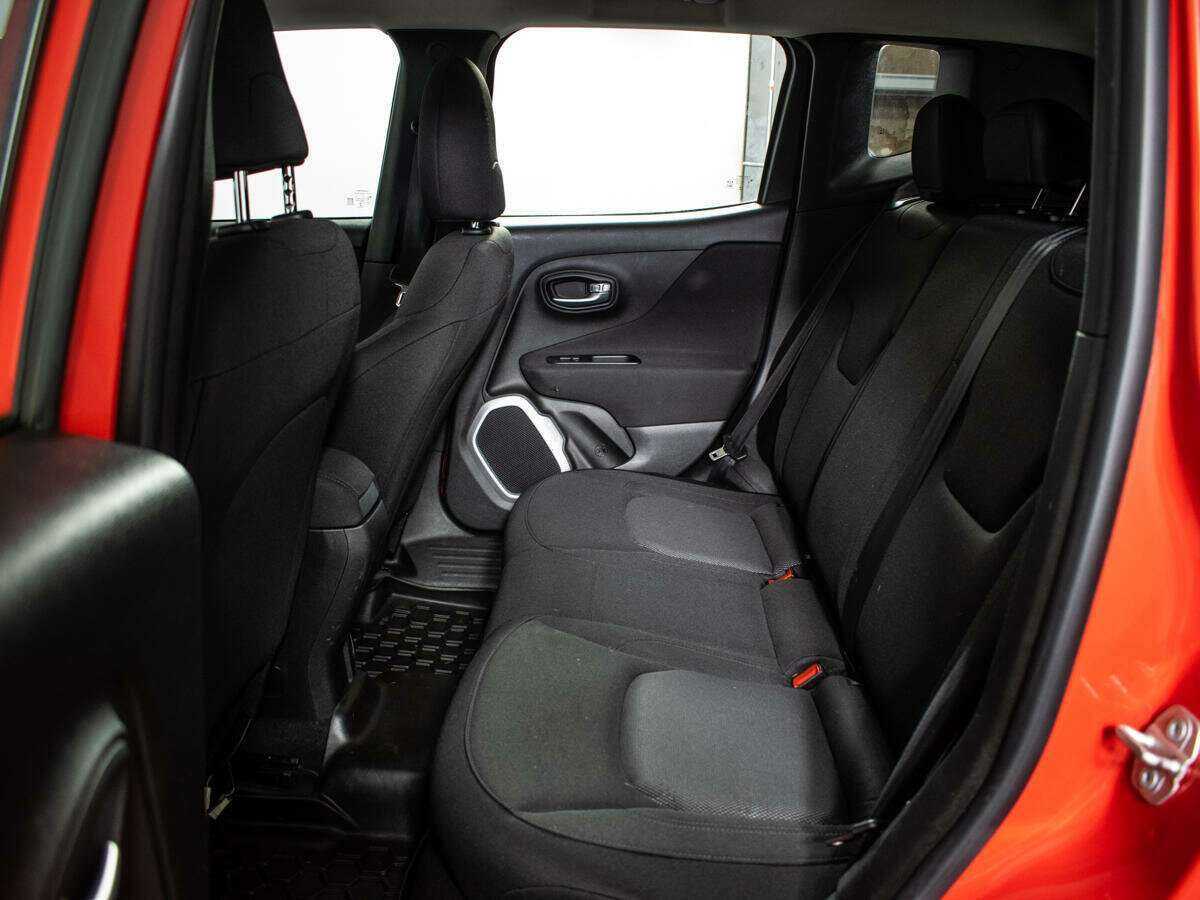 Jeep Renegade, 2017 Фото №7