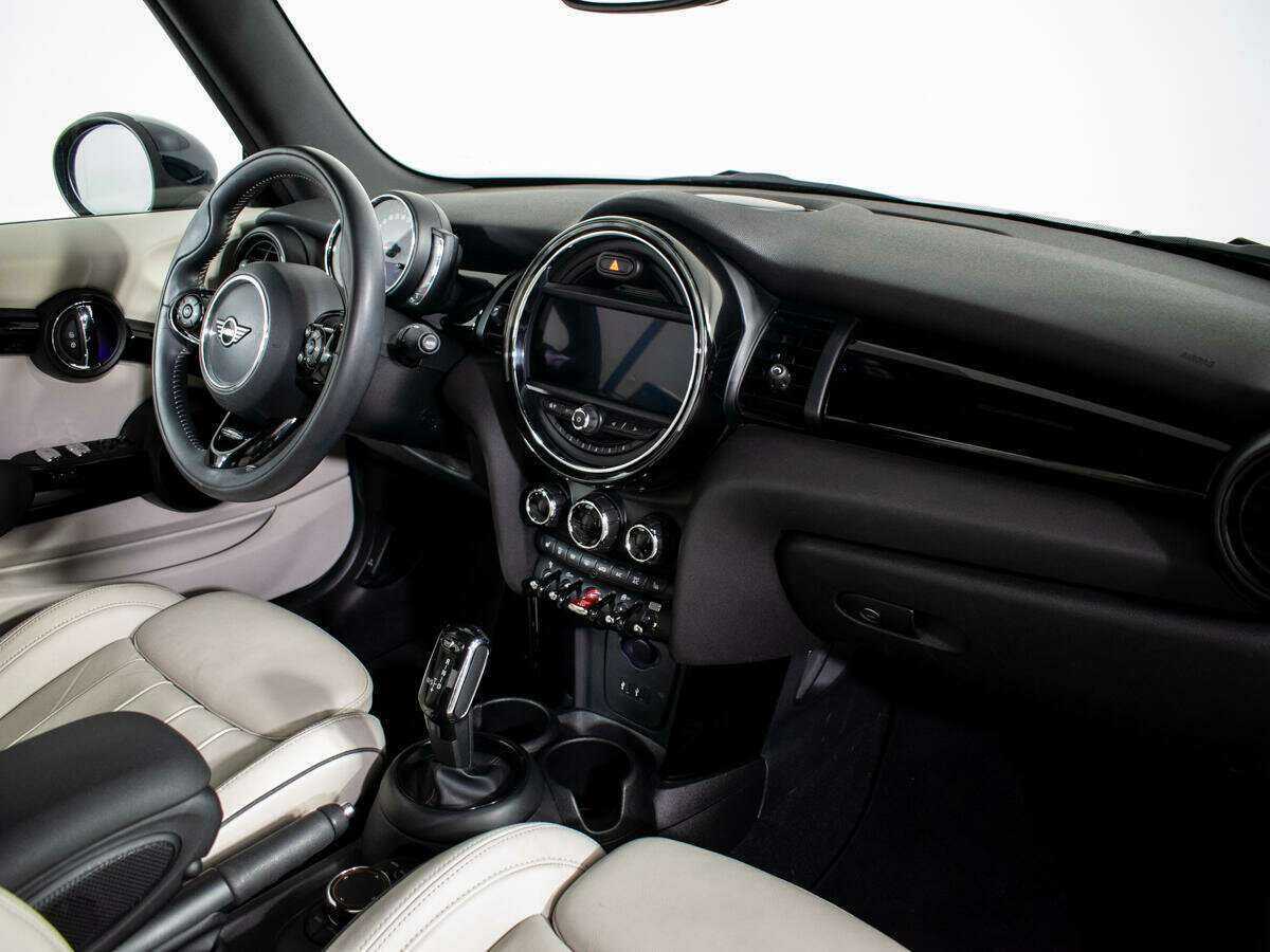 Mini Cabrio Cooper, 2018 Фото №9