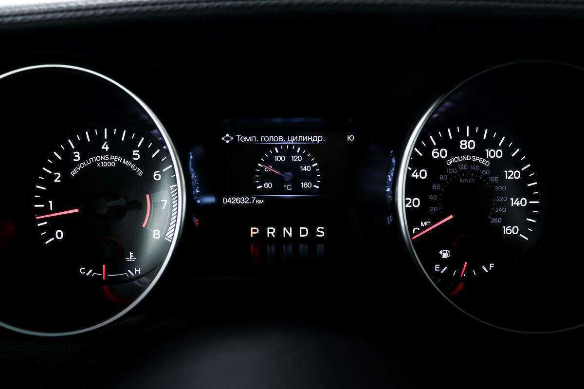 Ford Mustang, 2020 Фото №10