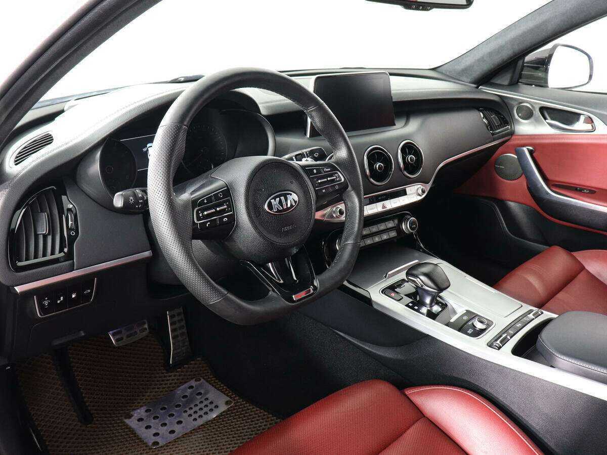 Kia Stinger, 2018 Фото №9