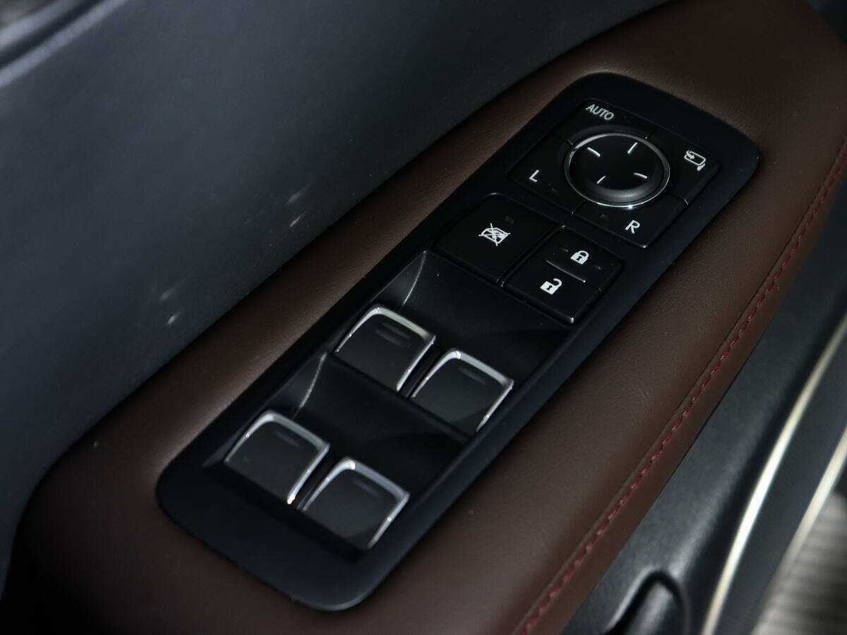 Lexus RX 350L, 2018 Фото №15