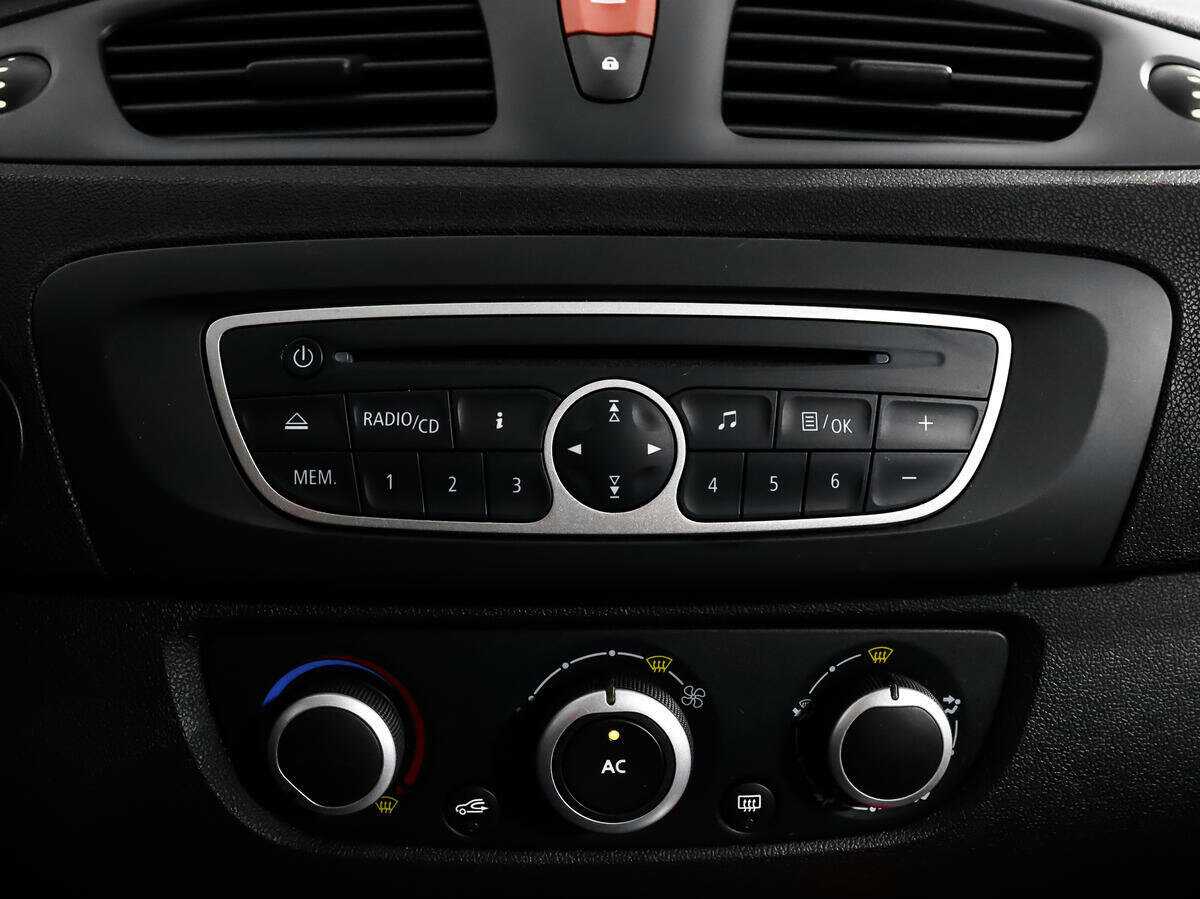Renault Scenic, 2011 Фото №14
