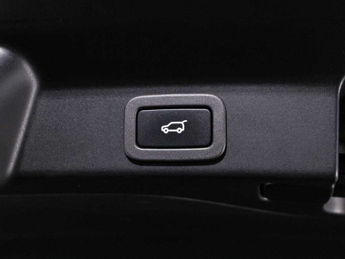 Jaguar F-Pace, 2017 Фото №15