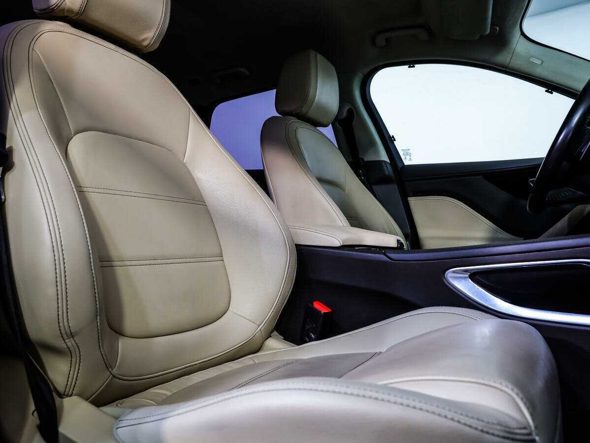 Jaguar F-Pace, 2018 Фото №11