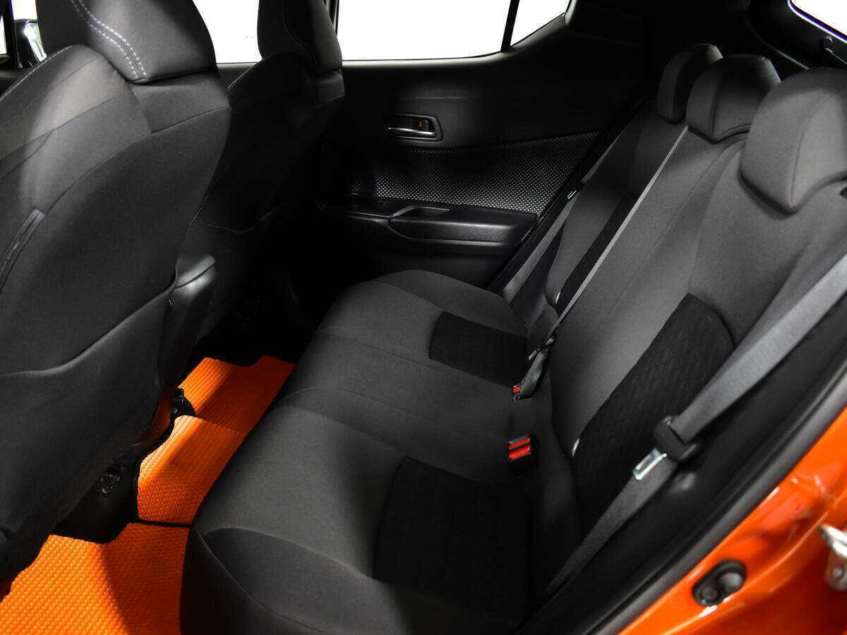 Toyota C-HR, 2020 Фото №10