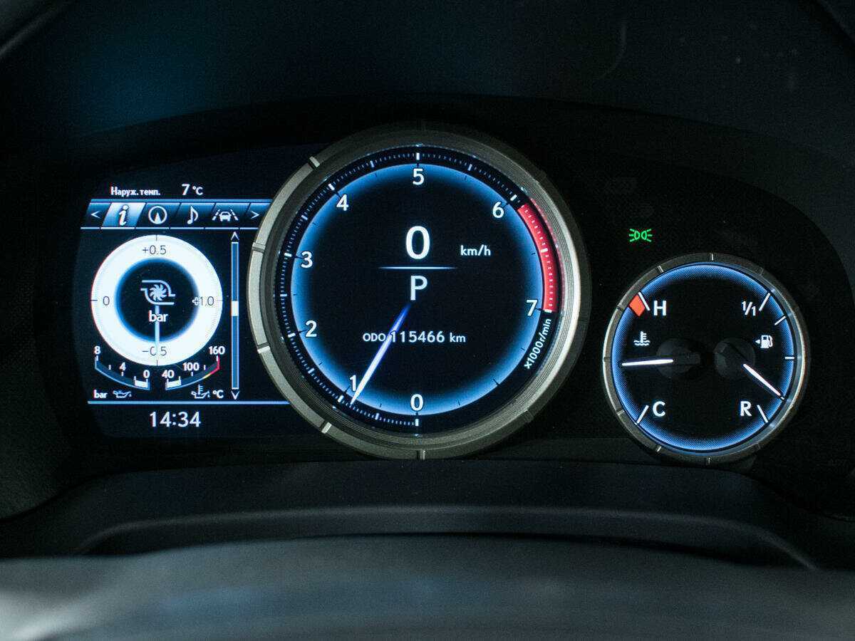 Lexus RX 200t, 2017 Фото №11