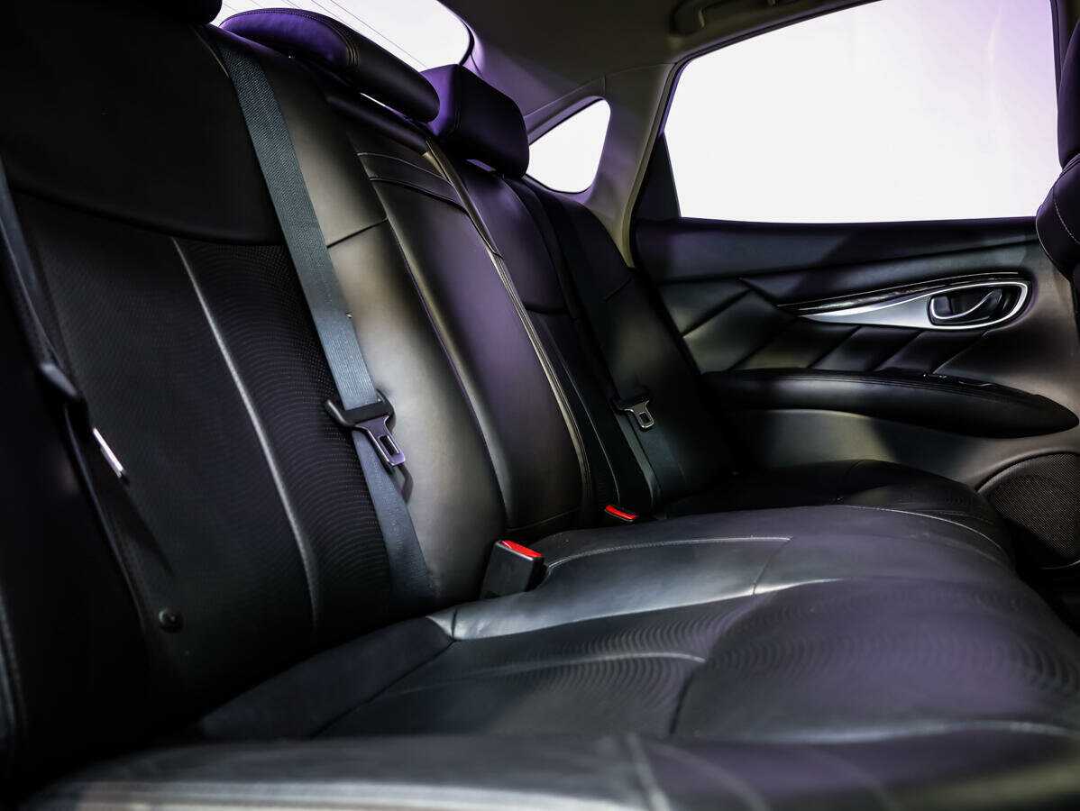 Infiniti M25, 2012 Фото №12