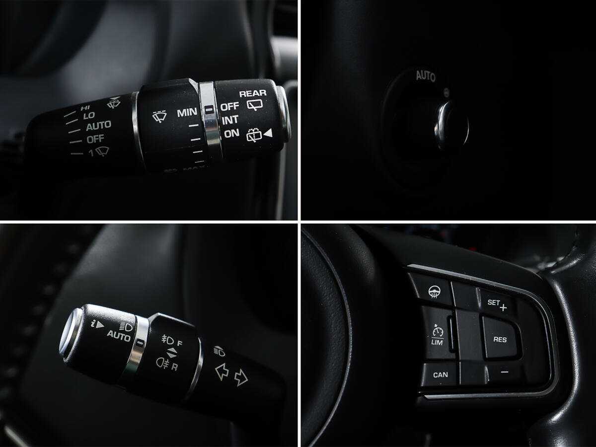 Jaguar F-Pace, 2016 Фото №18