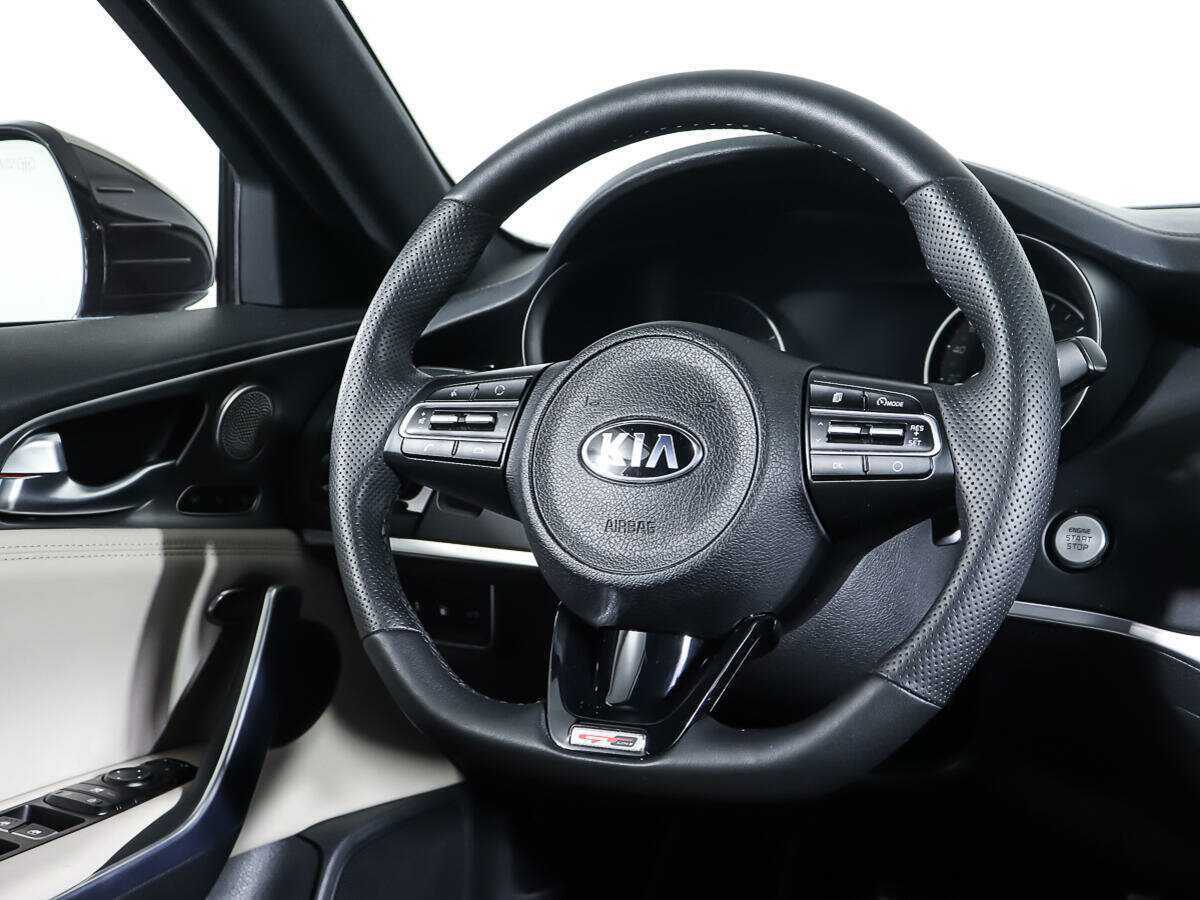 Kia Stinger, 2018 Фото №15