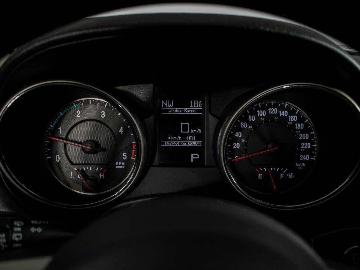 Jeep Grand Cherokee, 2011 Фото №12