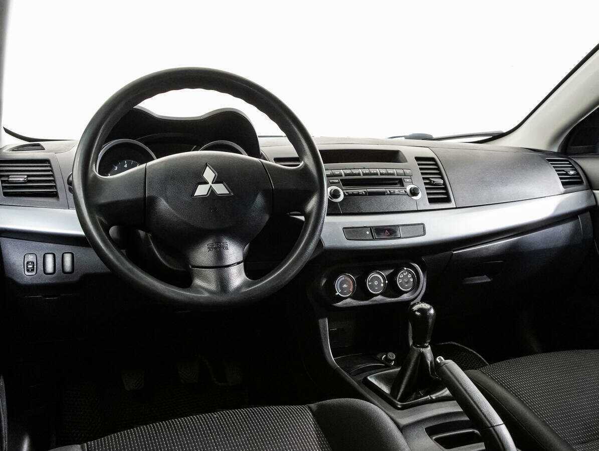 Mitsubishi Lancer, 2010 Фото №11