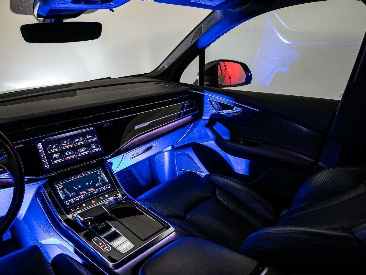 Audi Q7 45 TDI, 2020 Фото №19