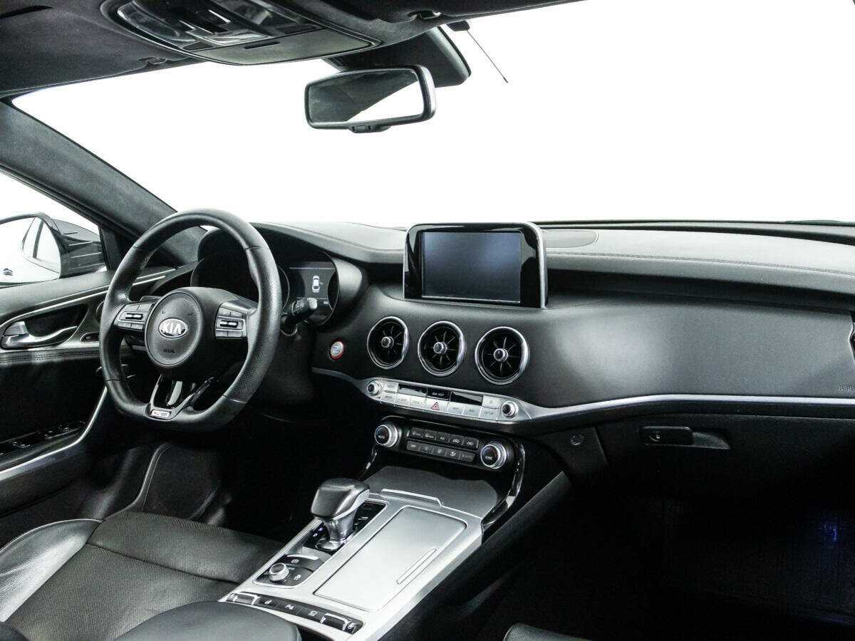 Kia Stinger, 2018 Фото №9