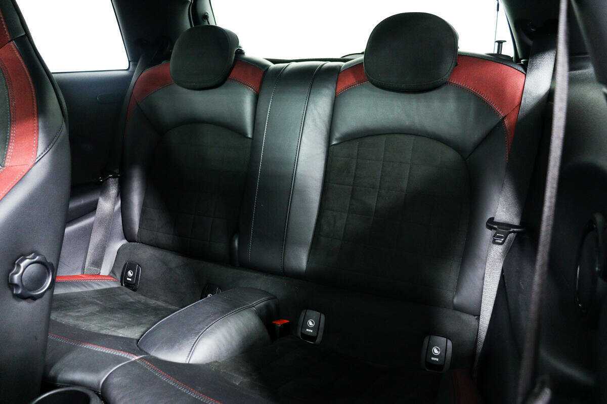 Mini Hatch JCW John Cooper Works, 2017 Фото №12