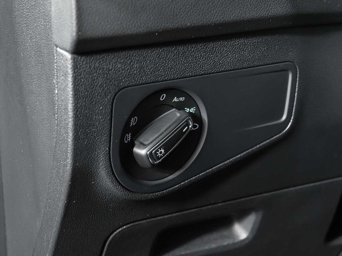 Volkswagen Tiguan, 2018 Фото №18