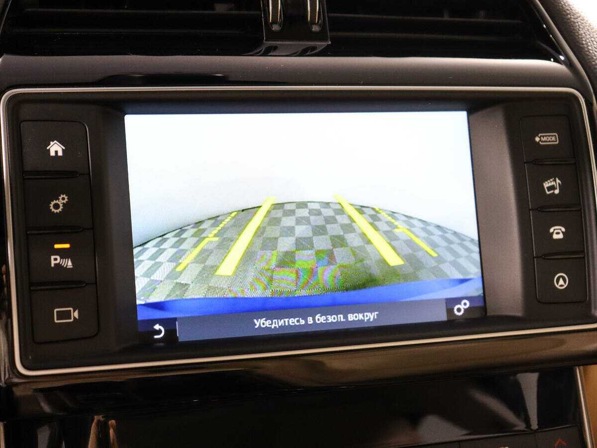 Jaguar XE, 2016 Фото №16