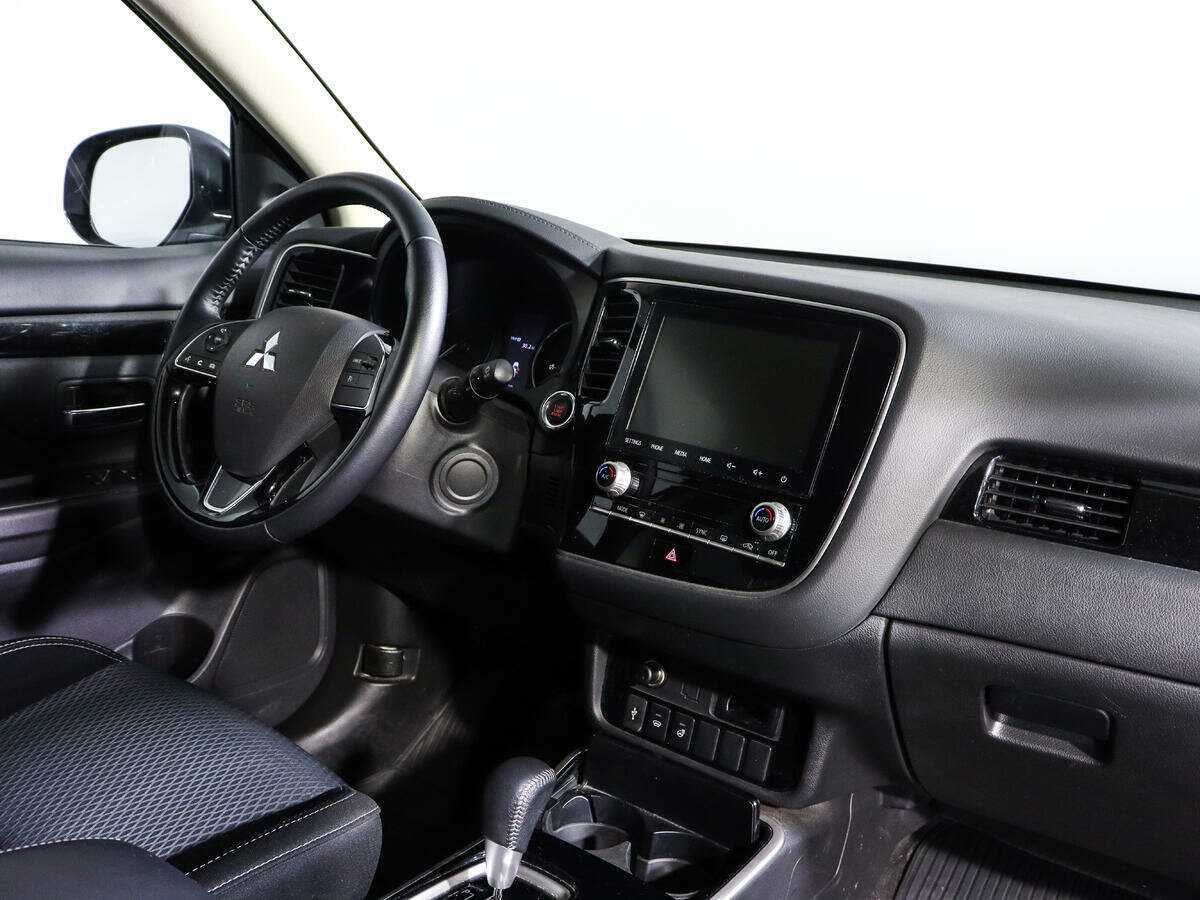 Mitsubishi Outlander, 2021 - 64 065 км. | Фото №7