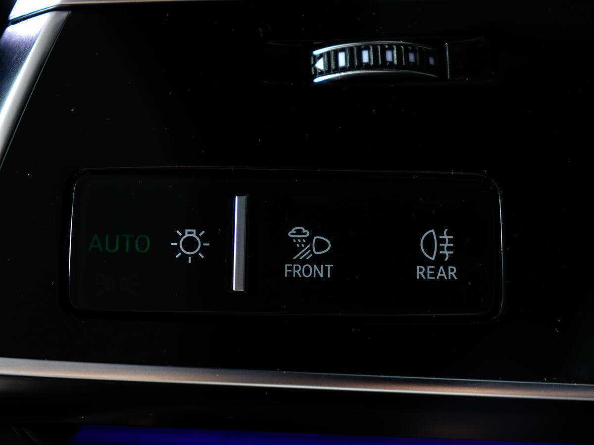 Audi Q8 55 TFSI, 2019 Фото №20