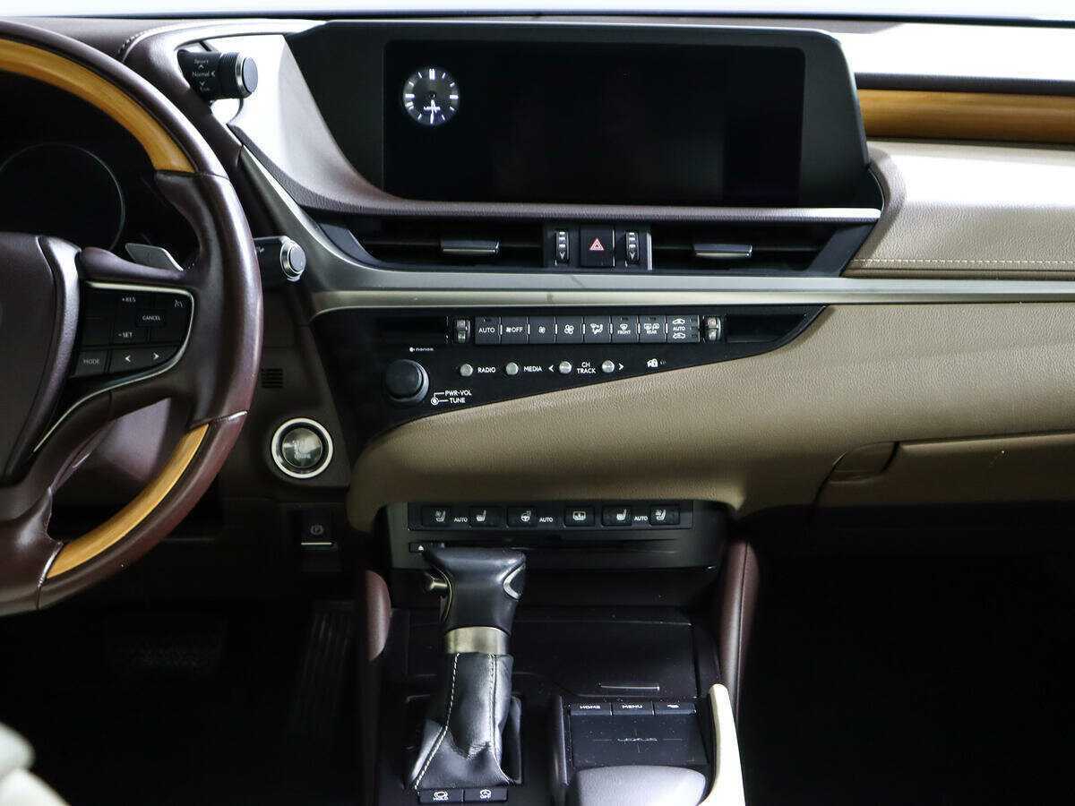 Lexus ES 250, 2018 Фото №13